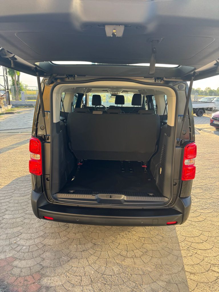 opel-vivaro-00004