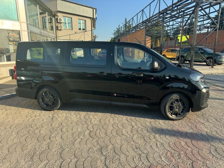 opel-vivaro-00009