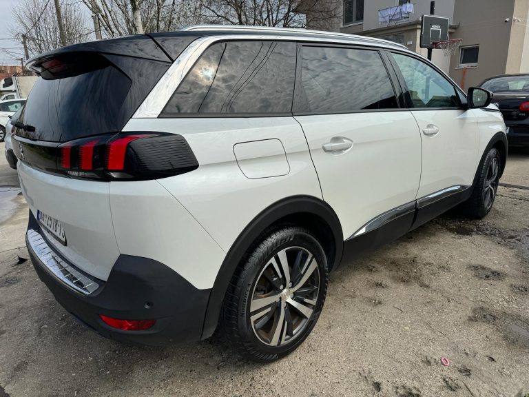 peugeot-5008-00008