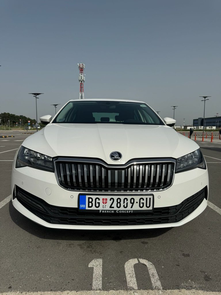 skoda-superb-limuzina-00005