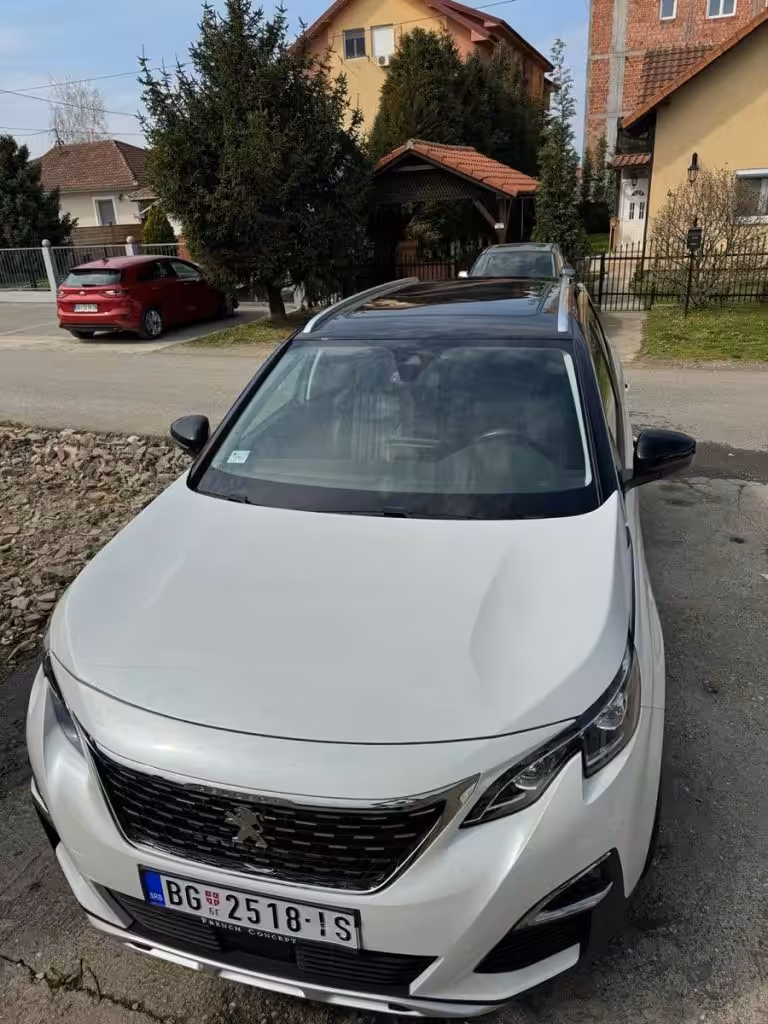 Peugeot 5008 00002
