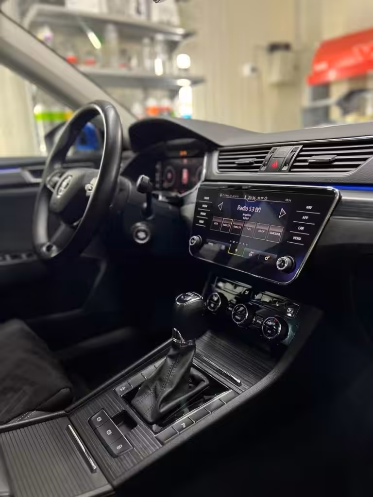 Skoda superb karavan 00005