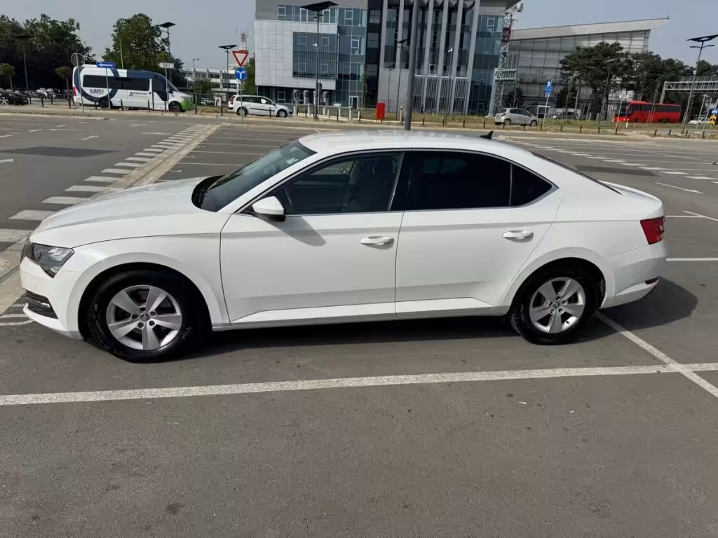 Skoda superb limuzina 00013